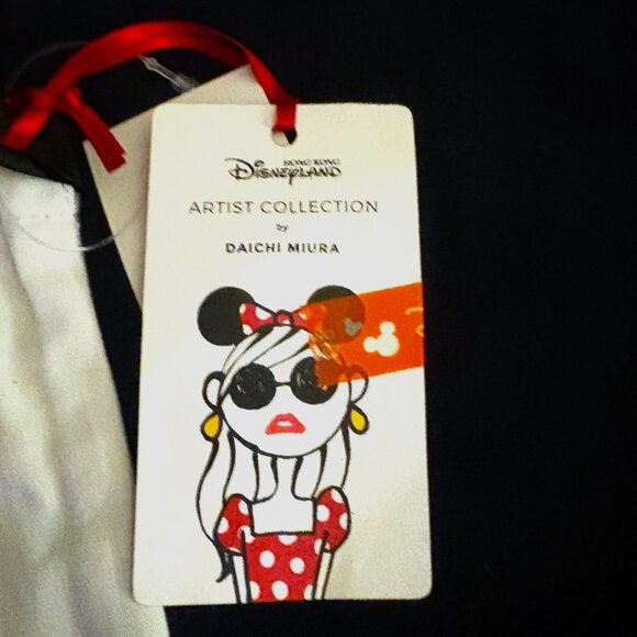 Disney Hong Kong drawstring bags (2) Front and Back Designs NWT Collectible - Picture 12 of 12